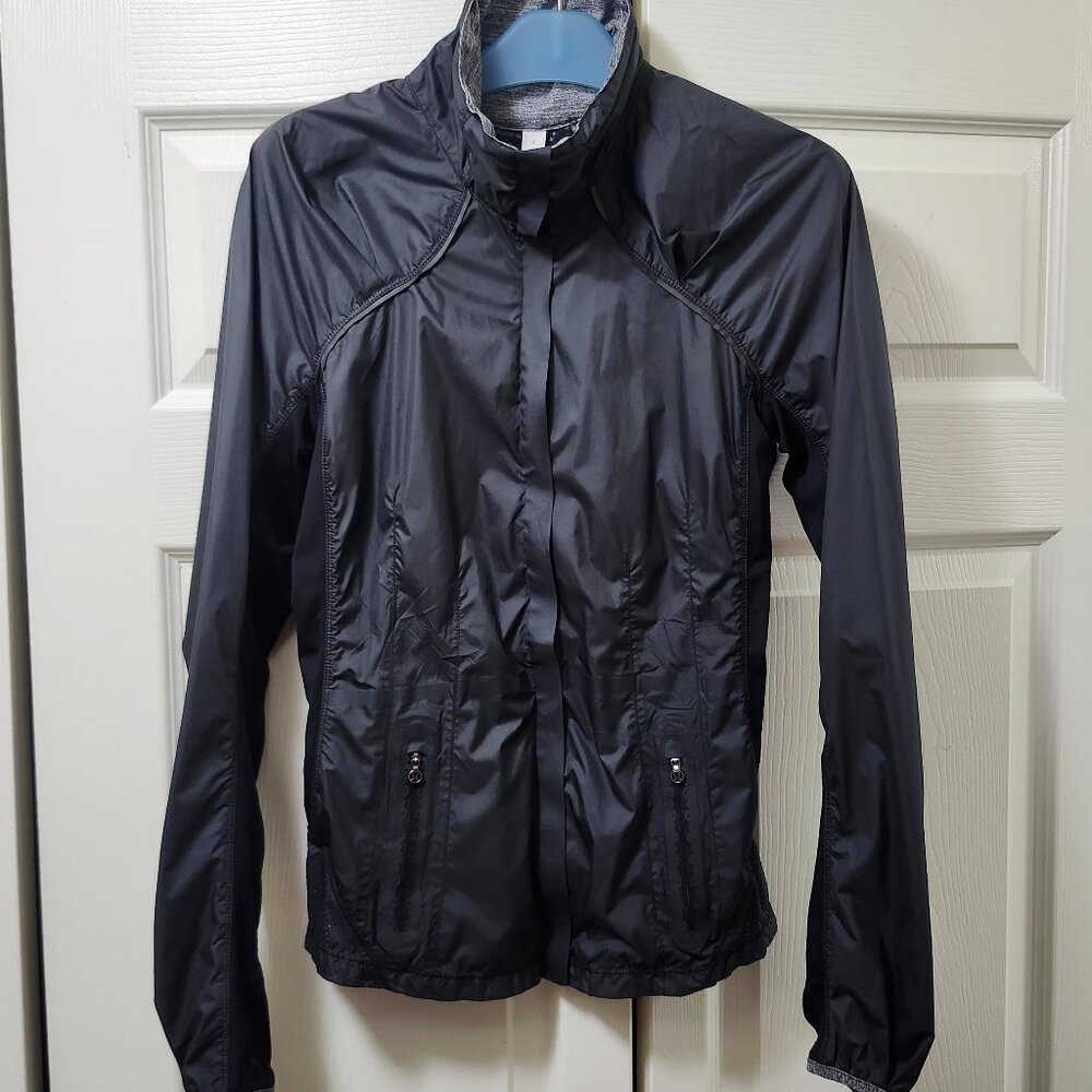 lululemon athletica light breathable jacket